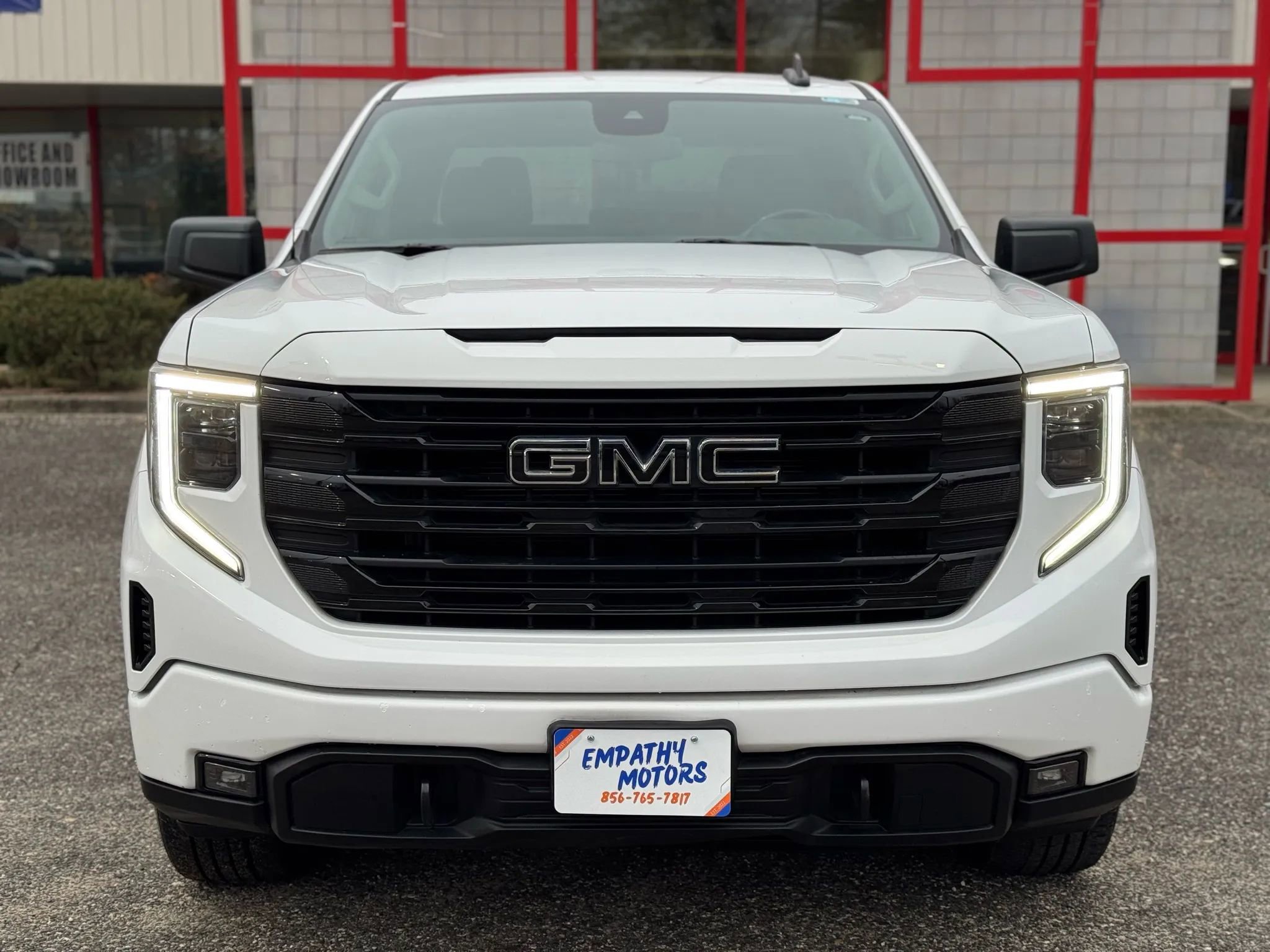 Used 2022 GMC Sierra 1500 Elevation w/ LPO, Elevation Black Package image 10