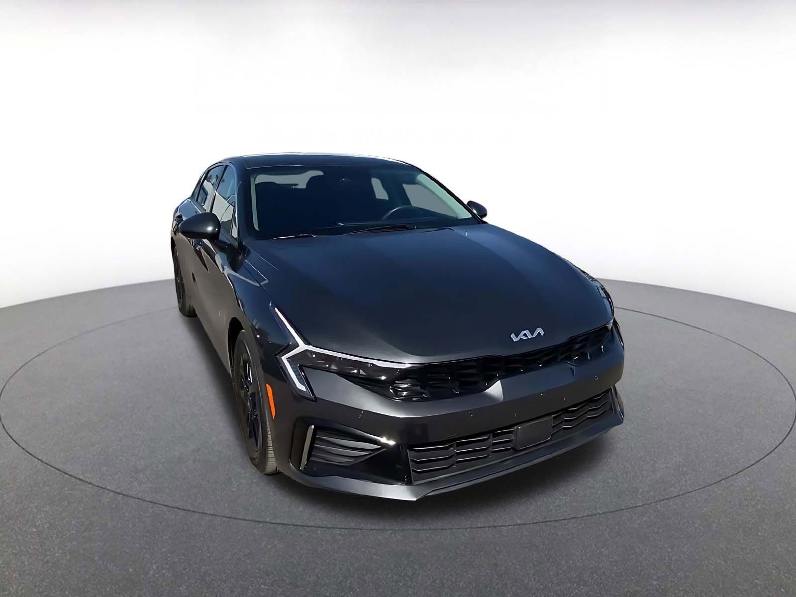 Used 2025 Kia K5 LXS image 3