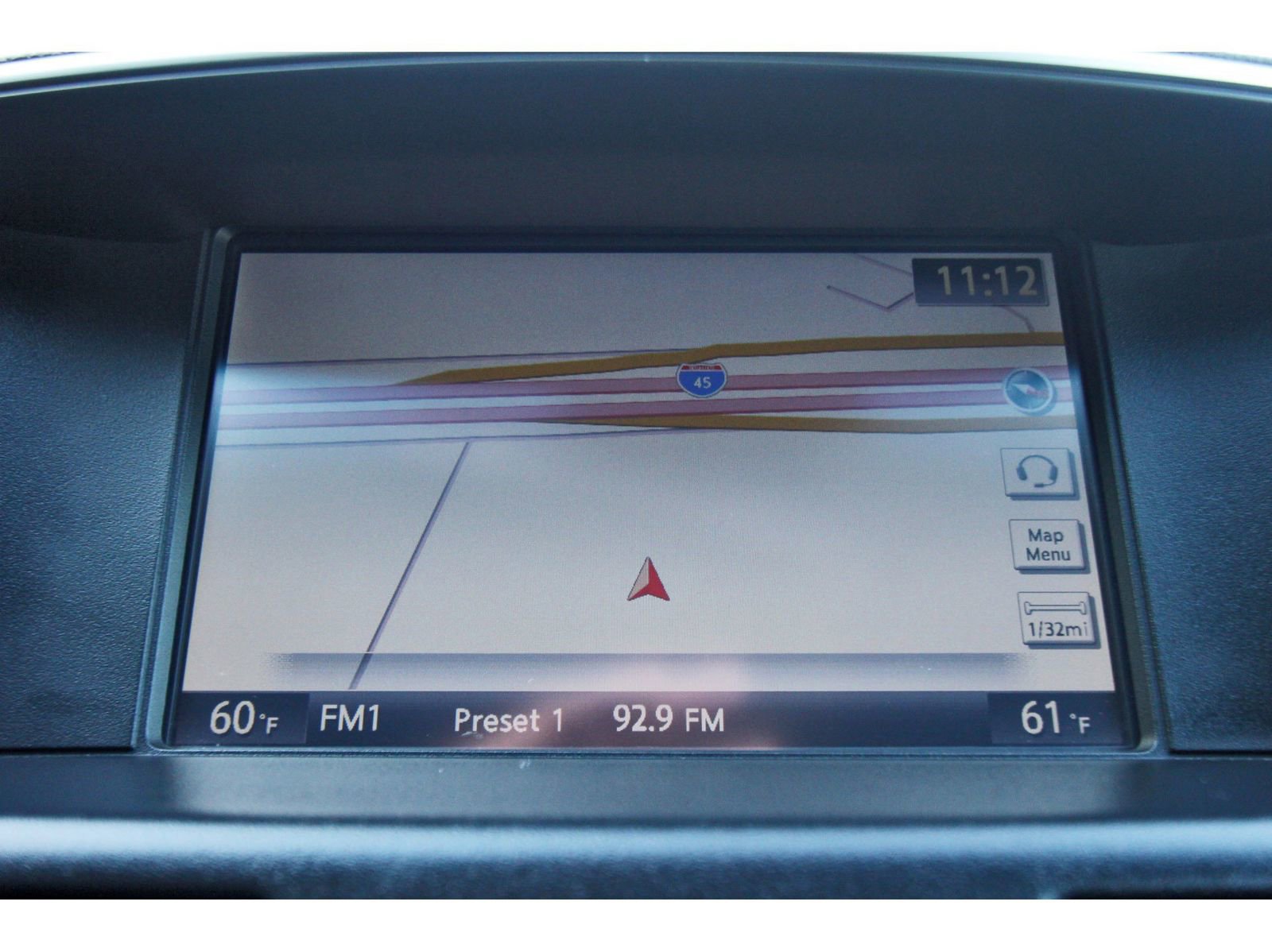 Used 2017 INFINITI Q70 3.7 image 25