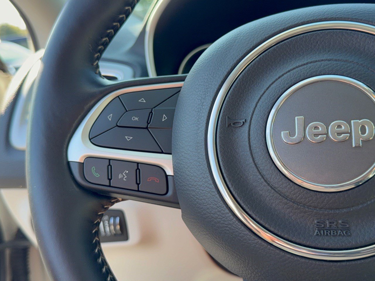 Used 2021 Jeep Compass Latitude w/ Convenience Group AWD/4WD image 18
