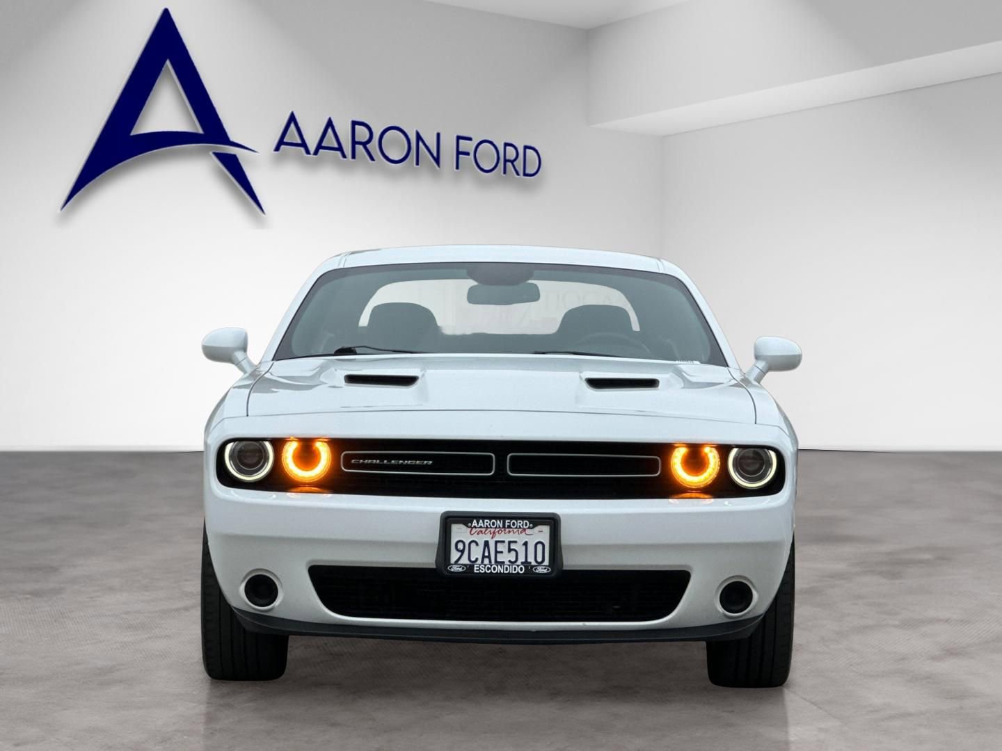 Used 2022 Dodge Challenger SXT RWD image 9