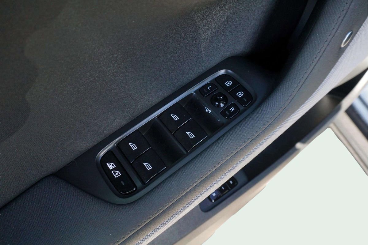 Used 2022 Polestar Polestar 2 image 14