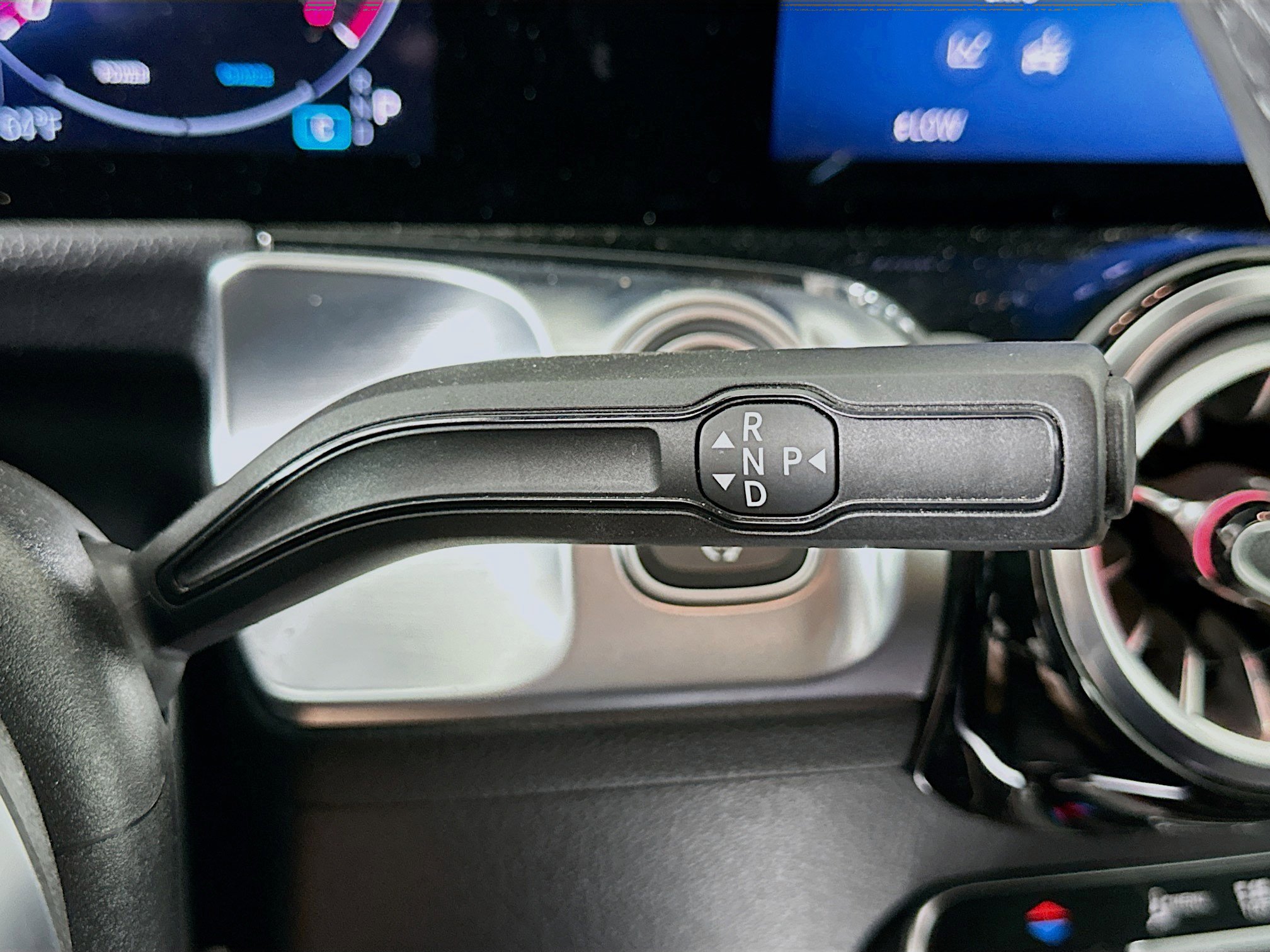 Used 2024 Mercedes-Benz GLB 250 GLB 250 image 24