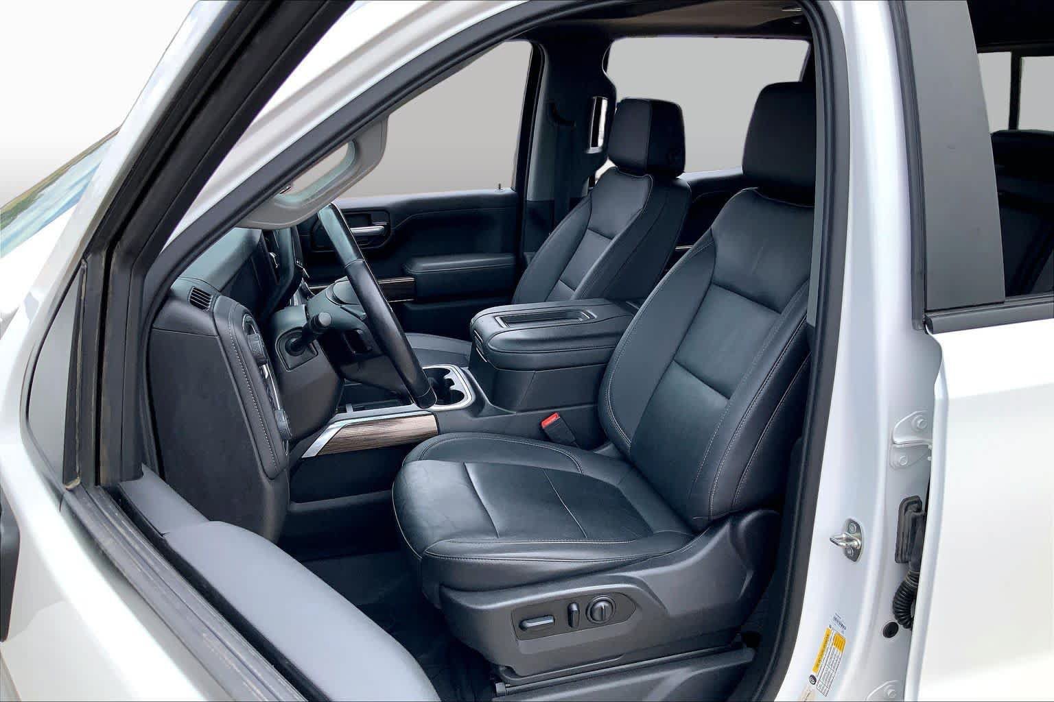 Used 2021 Chevrolet Silverado 1500 LT Trail Boss w/ Convenience Package II AWD/4WD image 8
