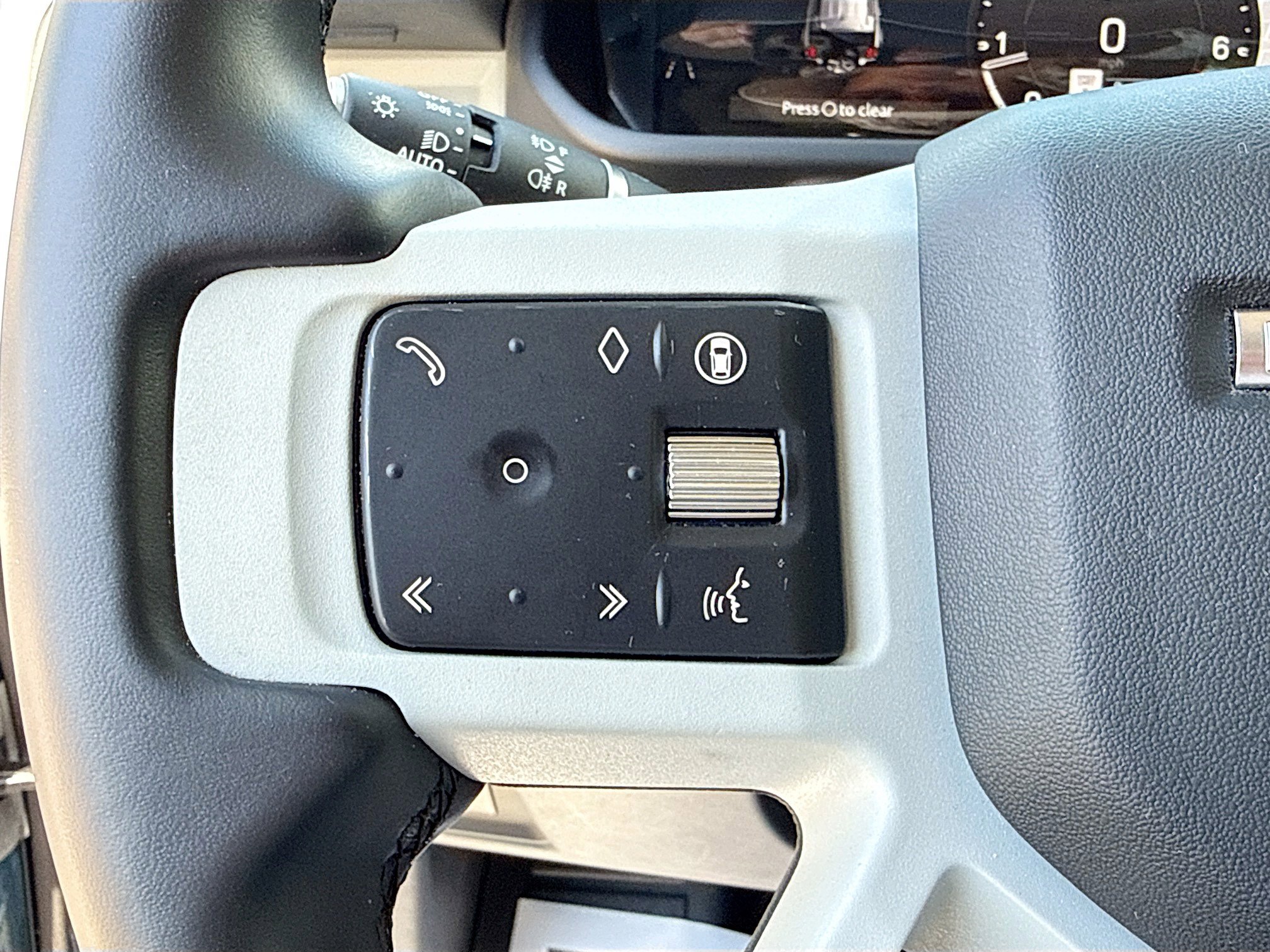 Used 2024 Land Rover Defender 110 S AWD/4WD image 37