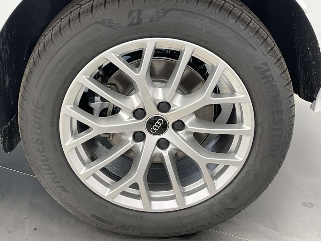 New 2026 Audi Q3 quattro 2.0T AWD/4WD image 12