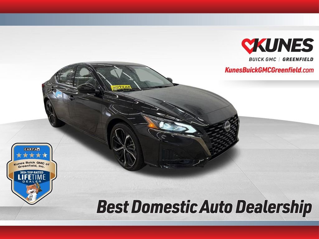 Used 2025 Nissan Altima 2.5 SR FWD image 1