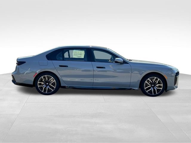 New 2025 BMW 760i xDrive image 2