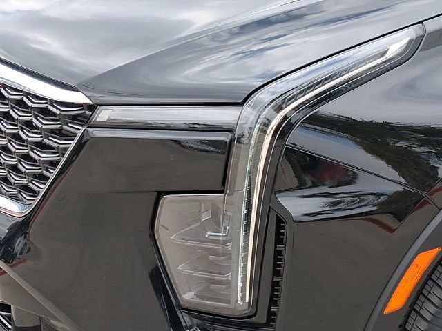 Certified 2025 Cadillac XT4 Premium Luxury FWD image 7