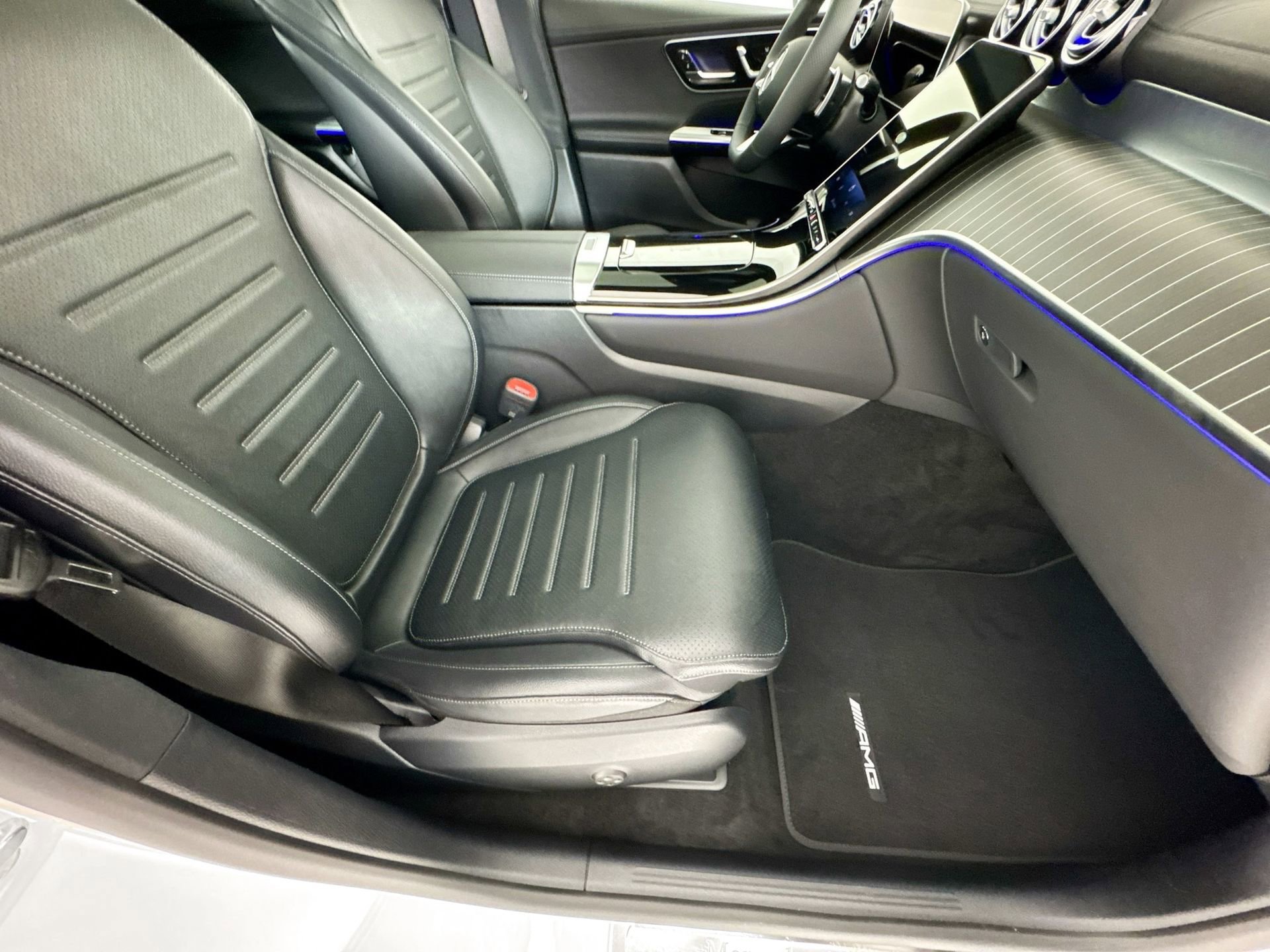 New 2026 Mercedes-Benz GLC 350e 4MATIC image 31