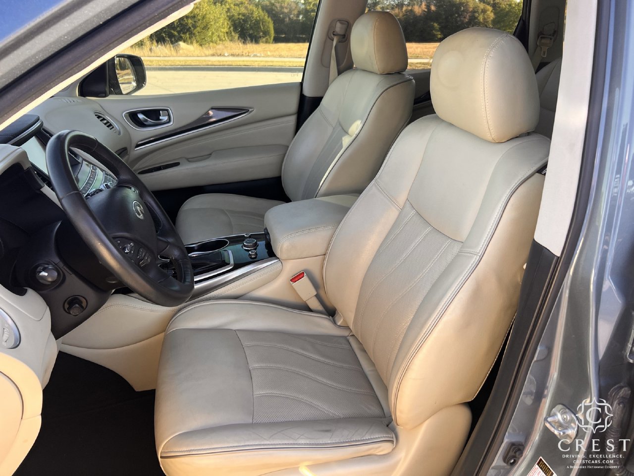 Used 2019 INFINITI QX60 Luxe w/ Essential Package FWD image 24