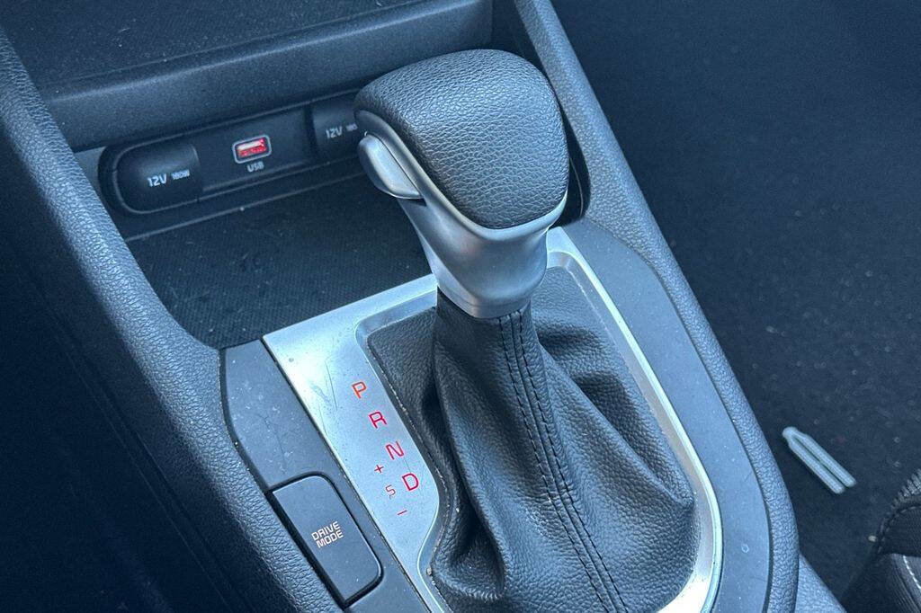 Used 2023 Kia Forte LXS image 18