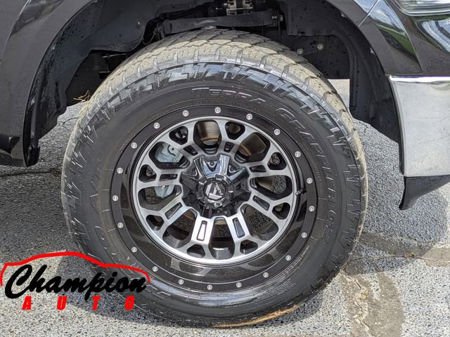 Used 2018 RAM 1500 SLT RWD image 14