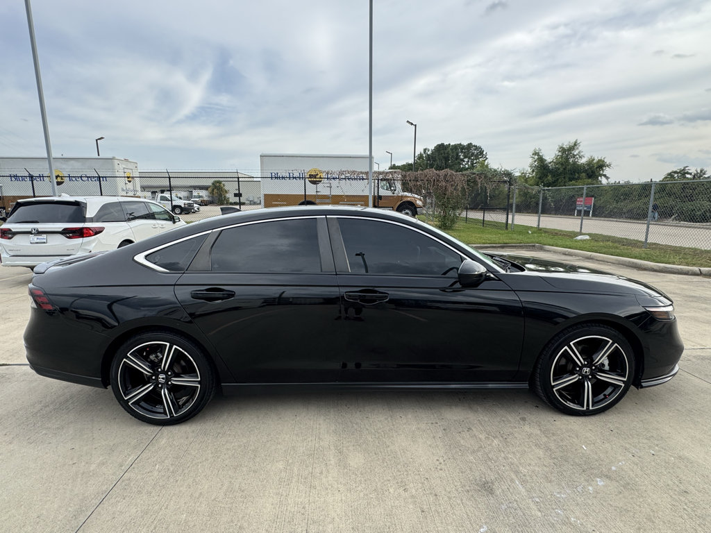 Certified 2023 Honda Accord Sport image 9