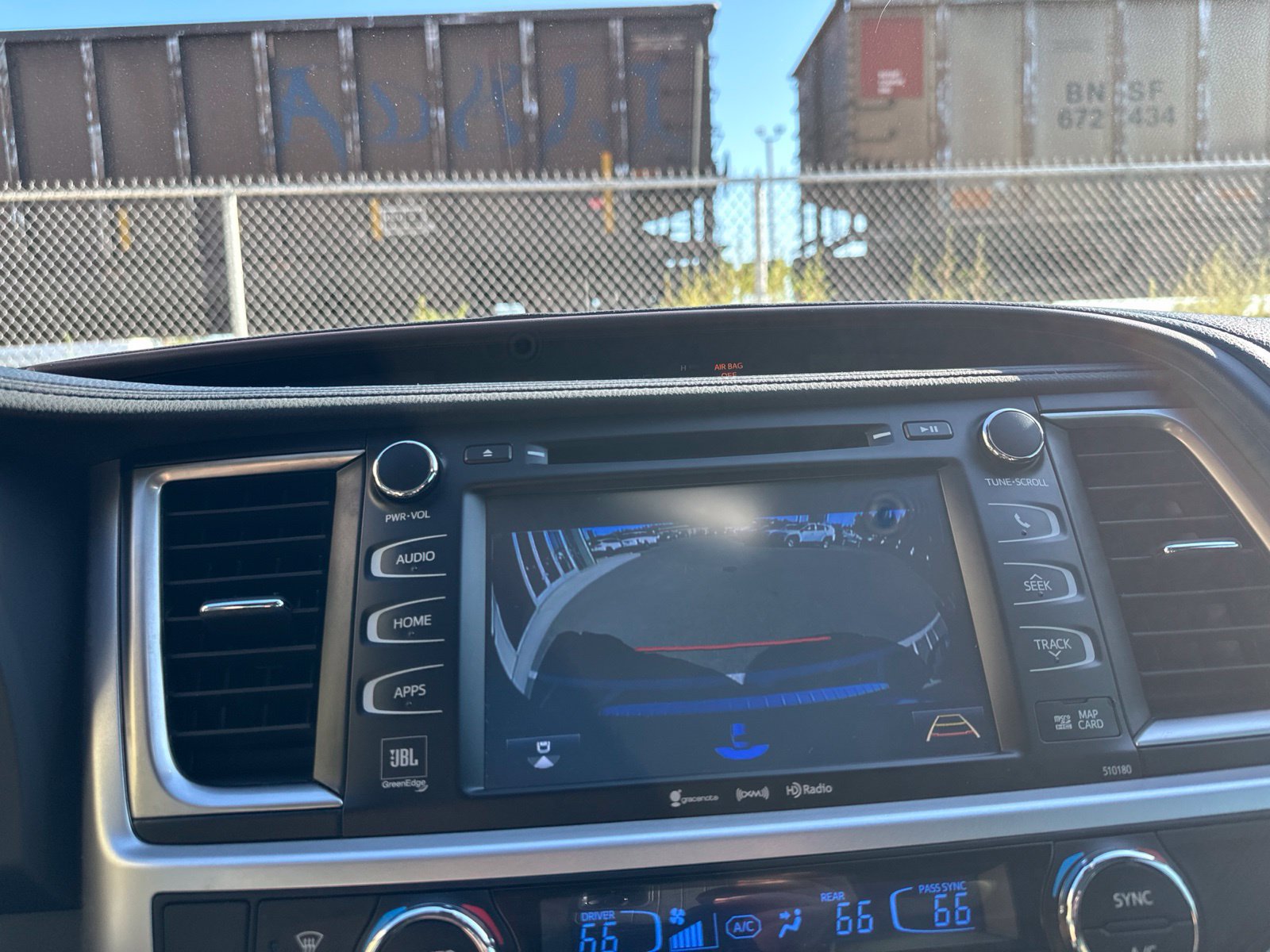 Used 2017 Toyota Highlander Limited Platinum FWD image 66