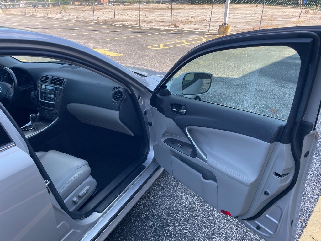 Used 2007 Lexus IS 250 RWD image 20