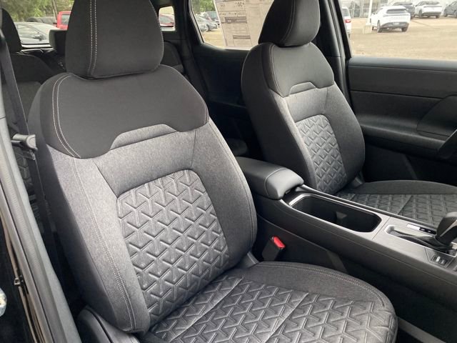 New 2026 Nissan Kicks SV w/ SV Premium Package image 9