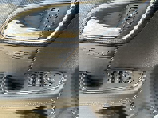 Used 2023 Buick Envision Essence image 25