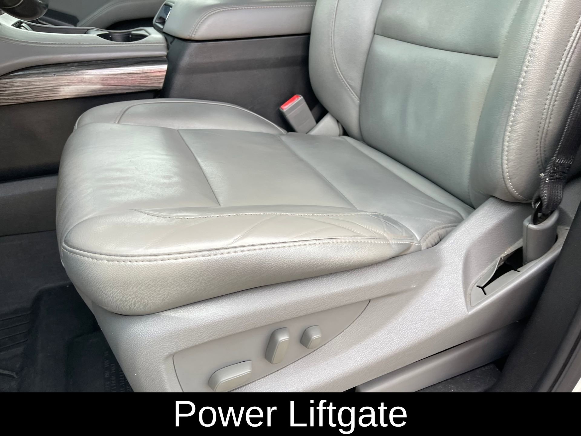 Used 2018 Chevrolet Tahoe LT RWD image 14