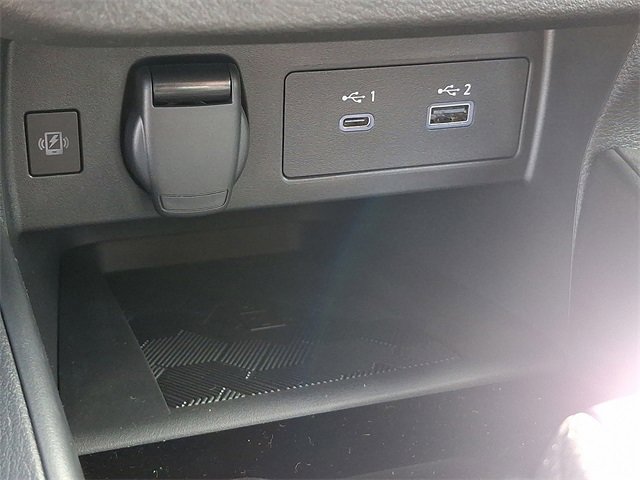 New 2025 Nissan Versa SR w/ Trunk Package image 20