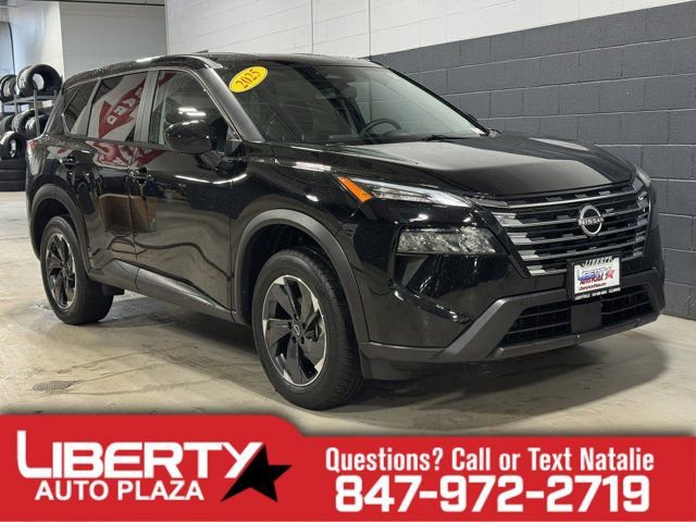 Used 2025 Nissan Rogue SV image 1