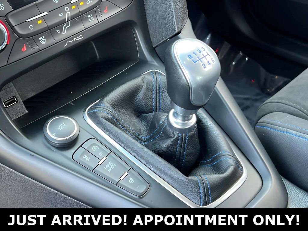 Used 2018 Ford Focus RS AWD/4WD image 25