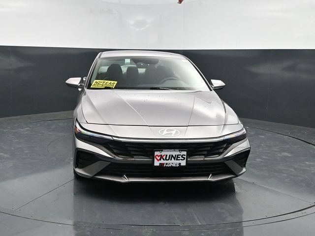 Used 2024 Hyundai Elantra SEL FWD video 2