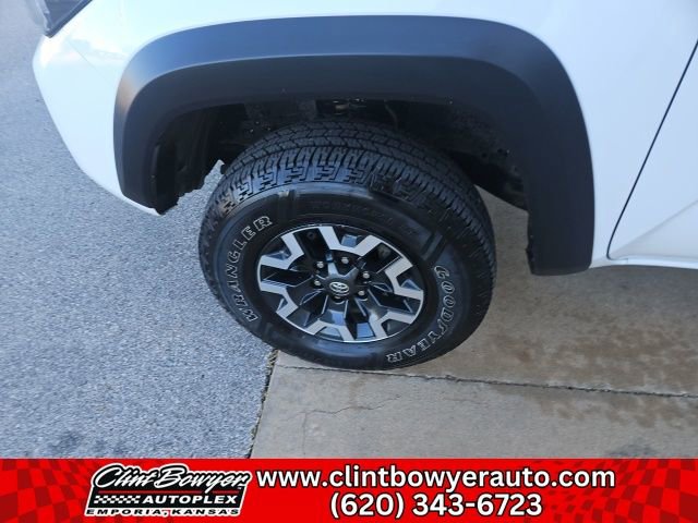 Used 2023 Toyota Tacoma TRD Off-Road image 13
