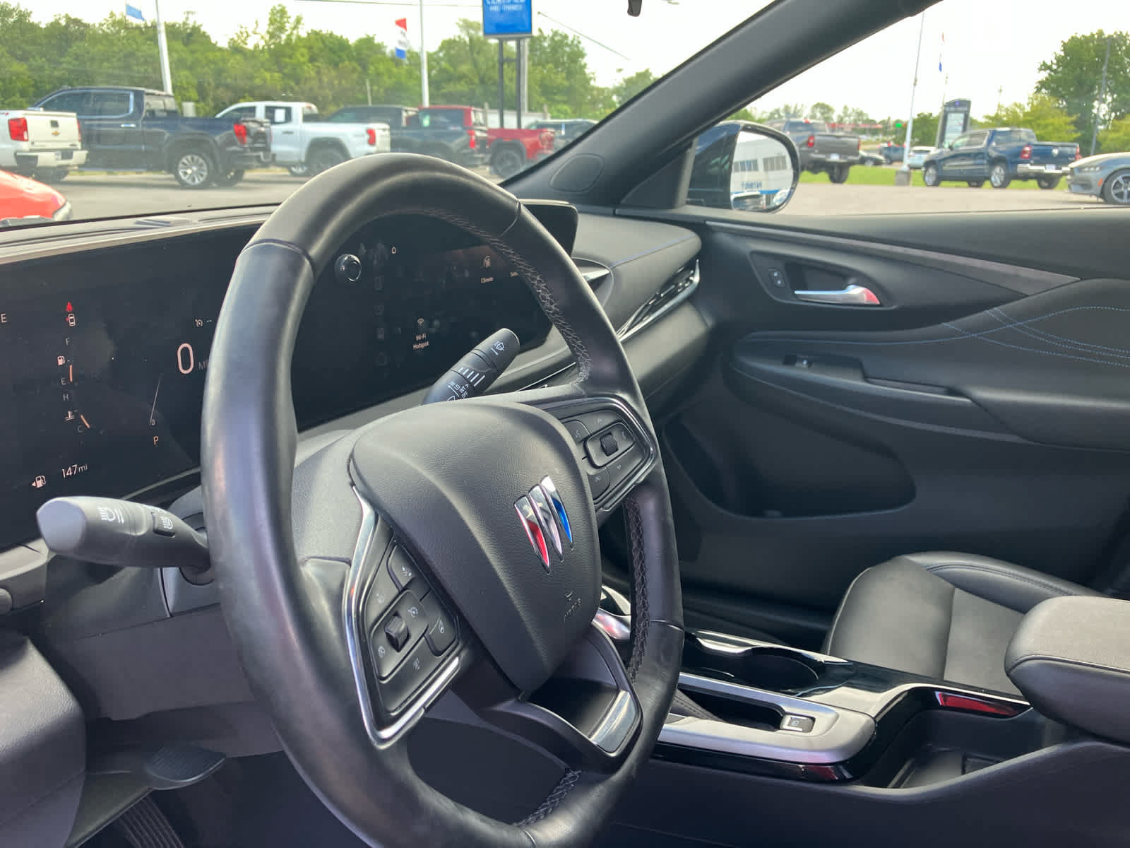 Used 2024 Buick Envista Sport Touring w/ Convenience I Package FWD image 9