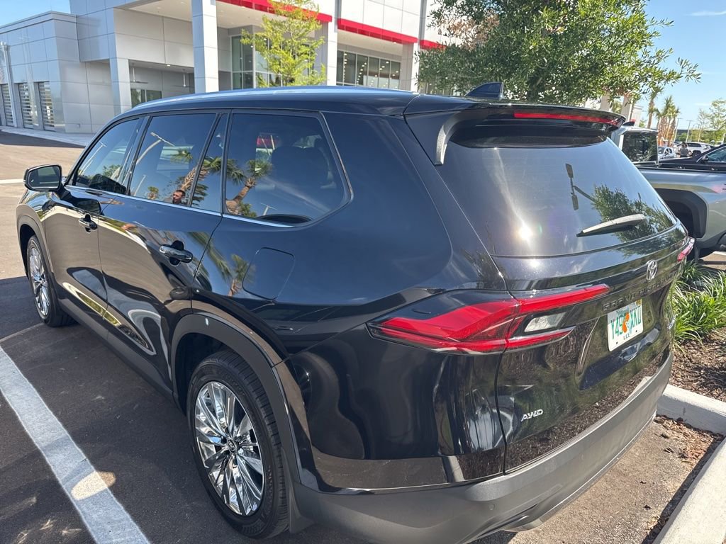 Used 2024 Toyota Grand Highlander Platinum image 9