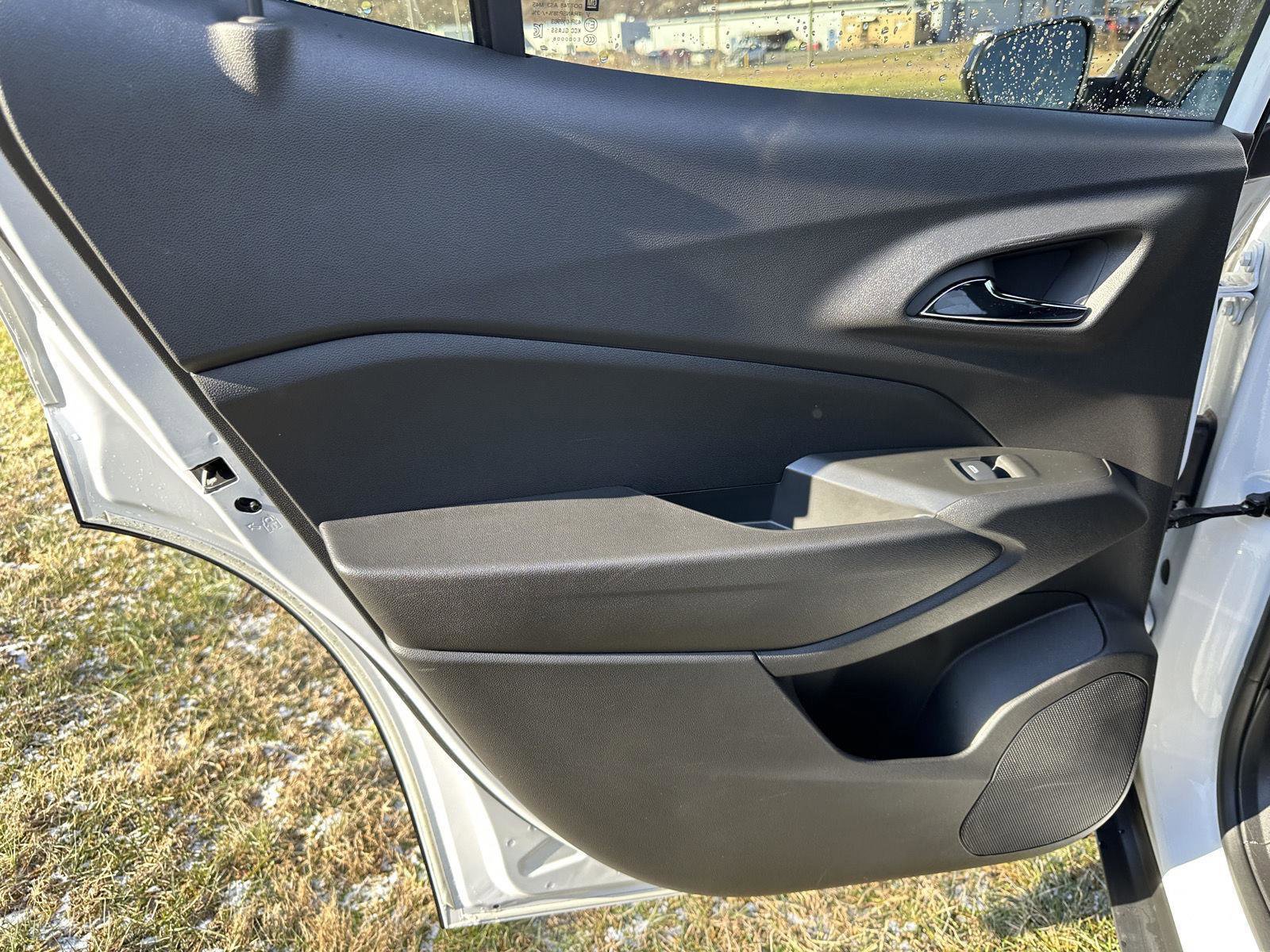 Used 2025 Chevrolet Trax RS w/ Driver Confidence Package image 20