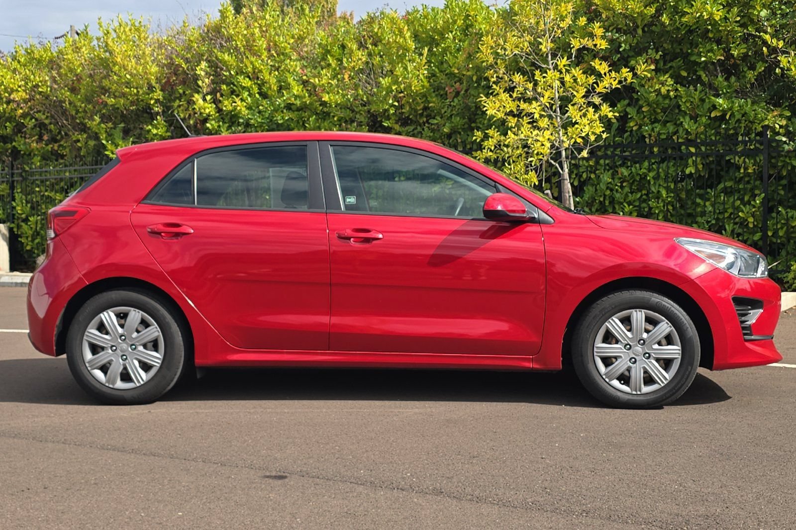 Used 2021 Kia Rio S FWD image 3