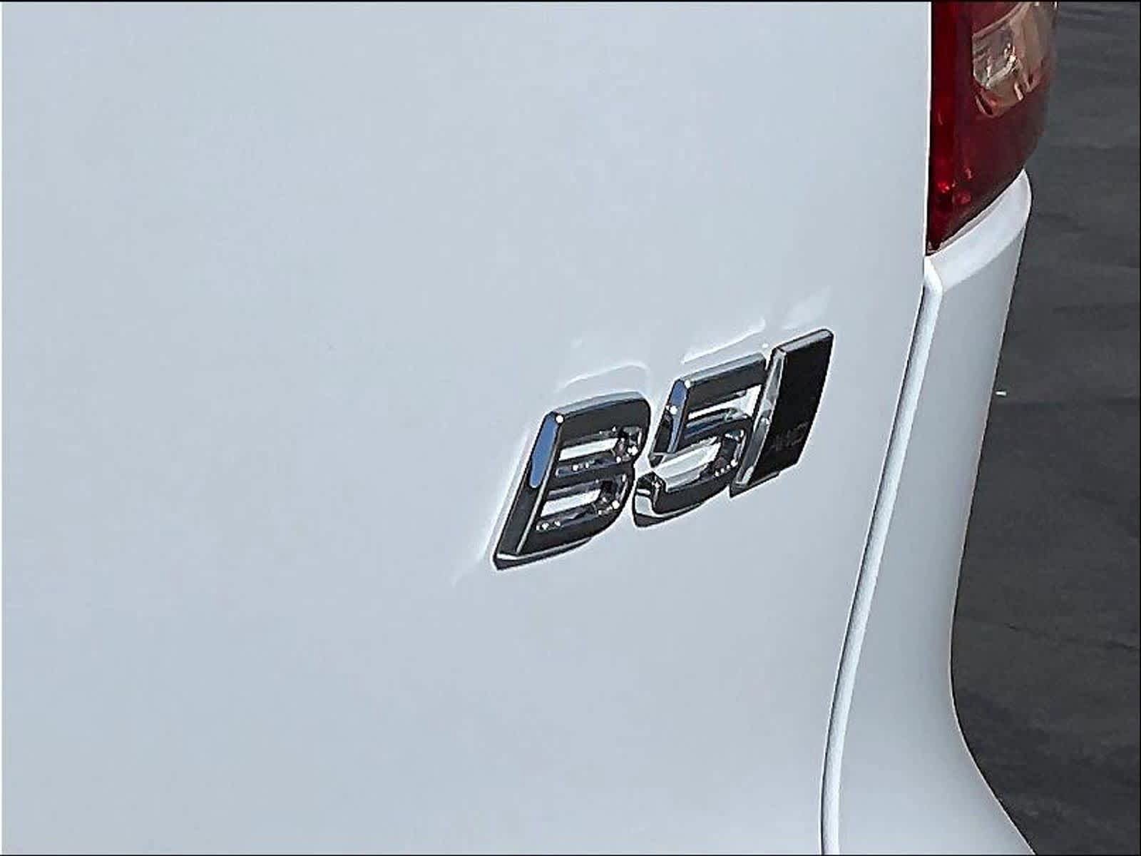 New 2026 Volvo XC40 B5 Plus w/ Protection Package Premier AWD/4WD image 26