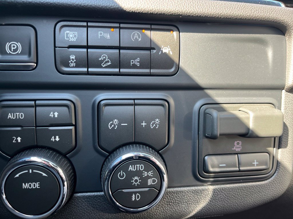 New 2026 Chevrolet Tahoe Premier AWD/4WD image 23