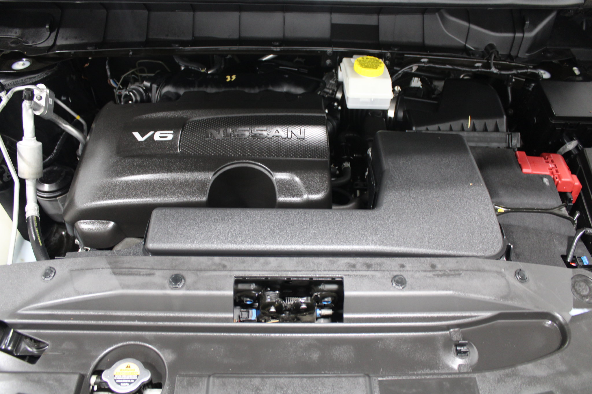 Used 2024 Nissan Pathfinder SL w/ Cargo Package AWD/4WD image 10