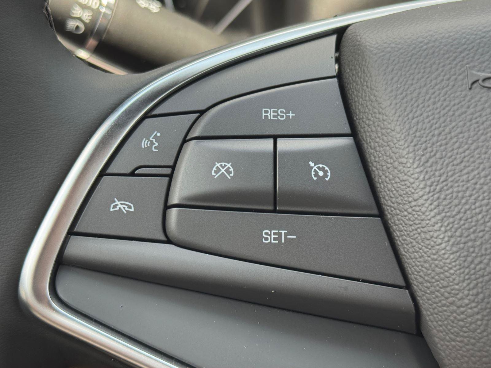 New 2026 Cadillac XT5 Luxury AWD/4WD image 18