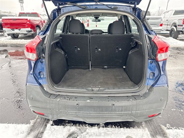 Used 2020 Nissan Kicks SV image 23