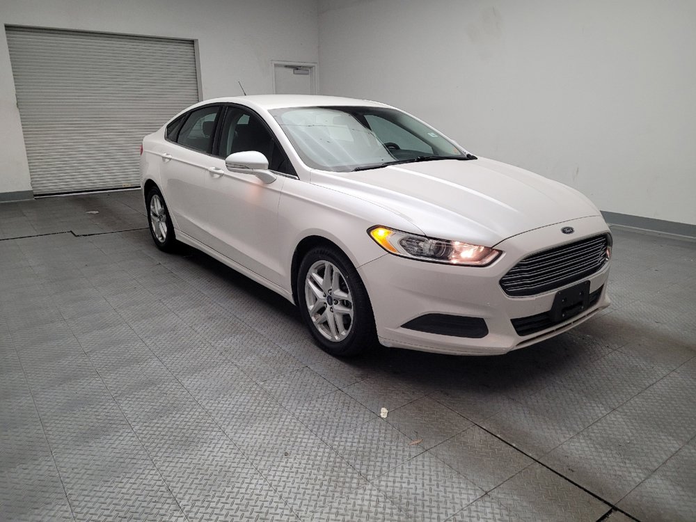 Used 2016 Ford Fusion SE FWD image 13