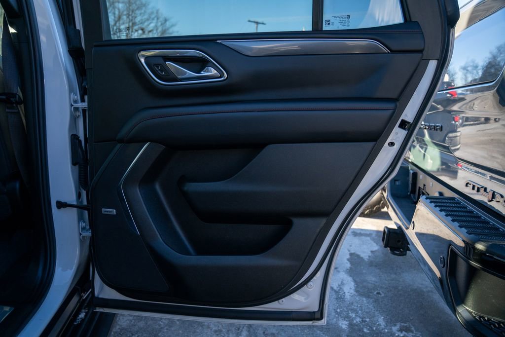 Used 2023 Chevrolet Tahoe RST w/ Luxury Package image 14