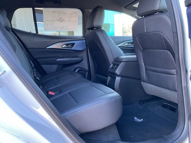 New 2026 Chevrolet Equinox EV LT image 15