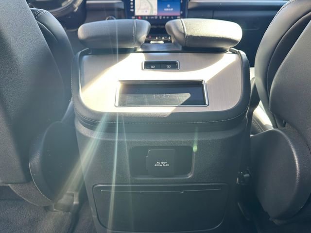 Used 2025 Lincoln Navigator L Reserve AWD/4WD image 14