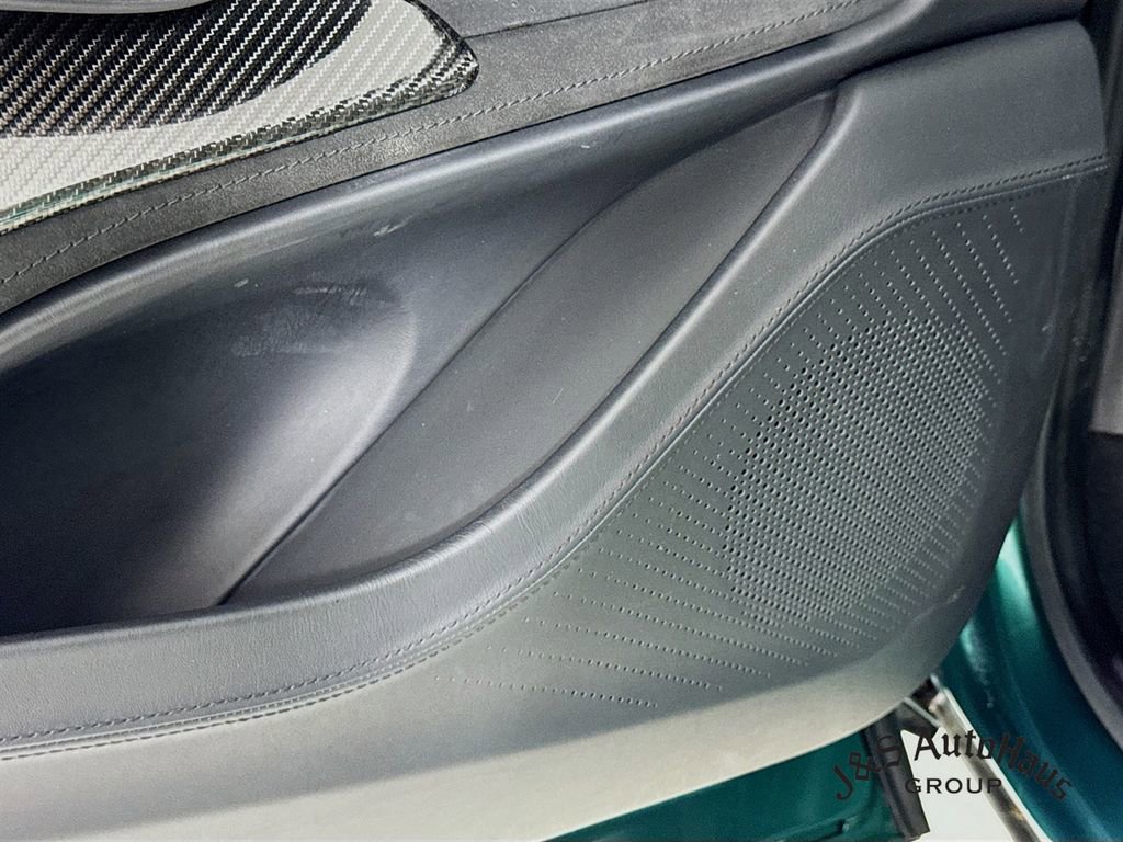 Used 2022 Aston Martin DBX image 25