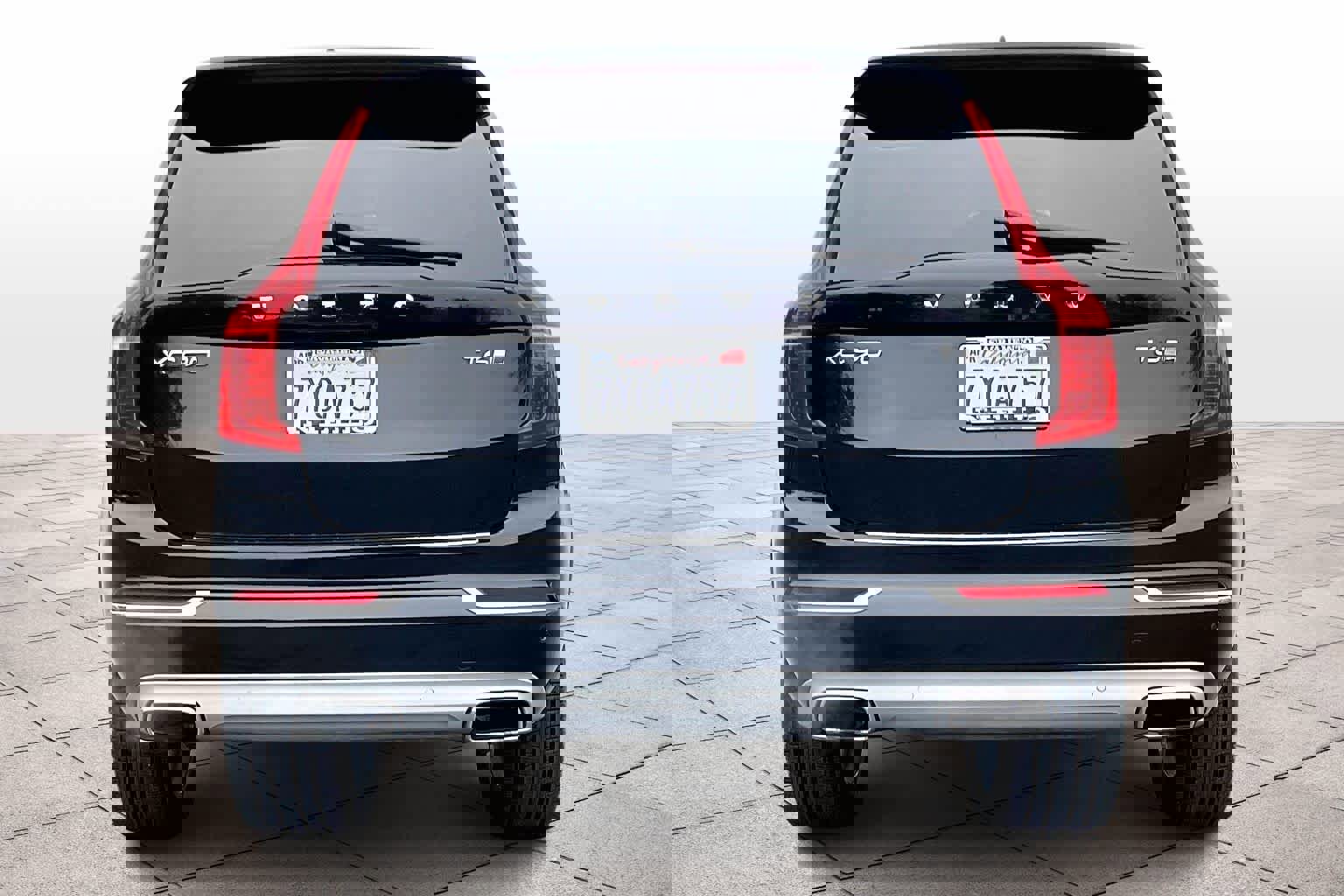 Used 2017 Volvo XC90 T6 Inscription w/ Vision Package image 7