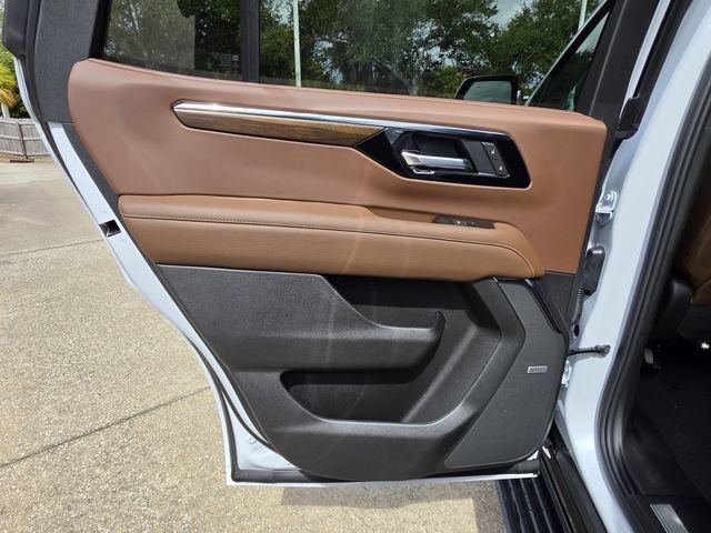 New 2026 Chevrolet Tahoe High Country RWD image 16