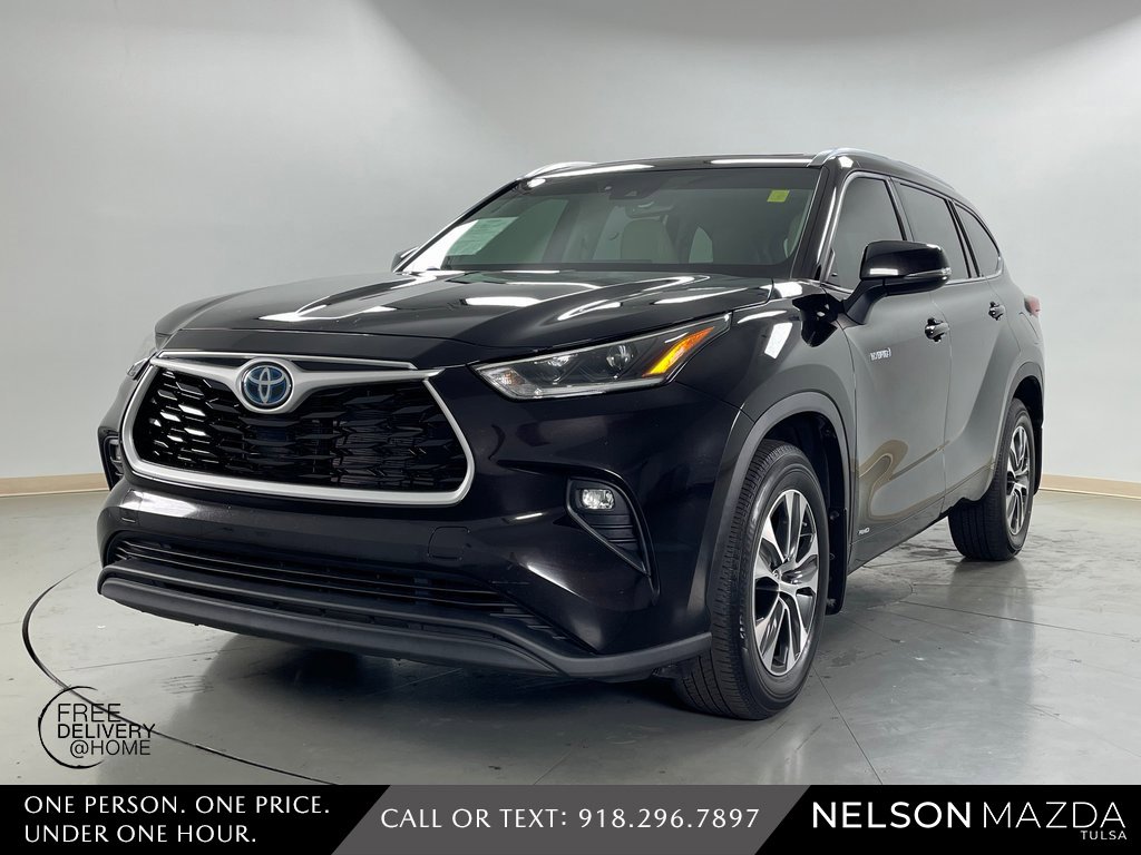 Used 2021 Toyota Highlander XLE
