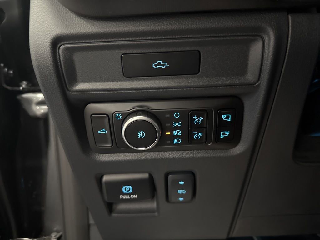 New 2026 Ford F150 Lariat w/ Equipment Group 502A High image 25