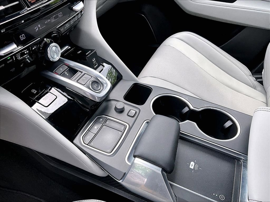 Used 2023 Acura MDX SH-AWD w/ Technology Package image 21