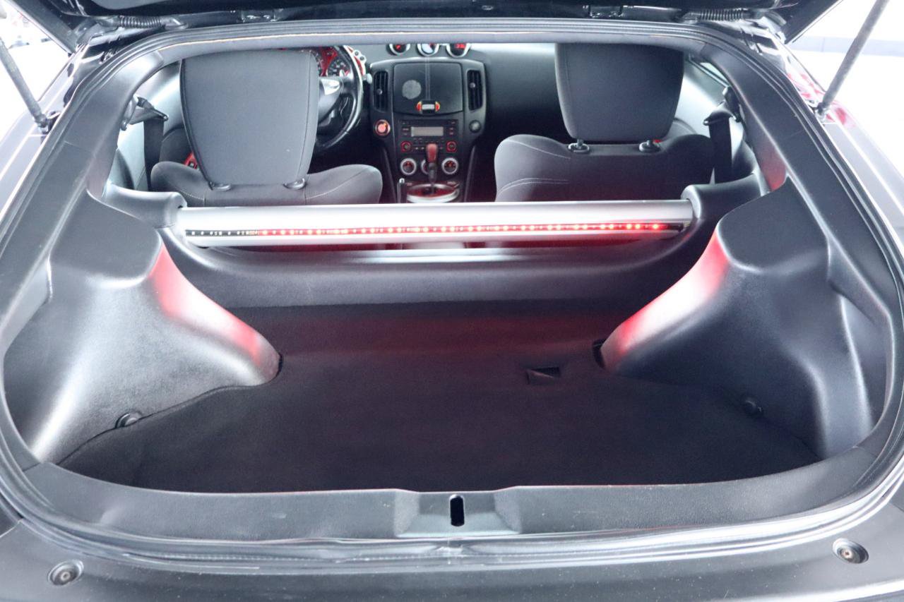 Used 2015 Nissan 370Z Coupe RWD image 35