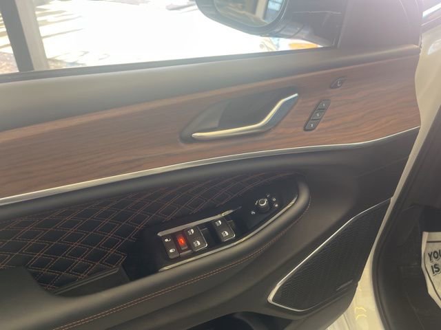 Used 2021 Jeep Grand Cherokee L Summit w/ Advanced Protech Group IV image 15