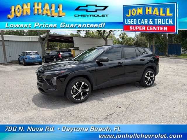 Used 2024 Chevrolet Trax RS w/ Driver Confidence Package FWD image 3